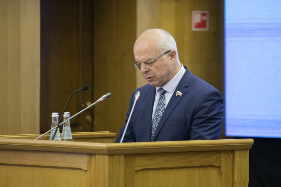 ������� ���������� ������� � �������� ���������������� ������ ������������� ����������� ��������