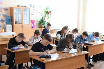 Воронежские школьники написали письма бойцам