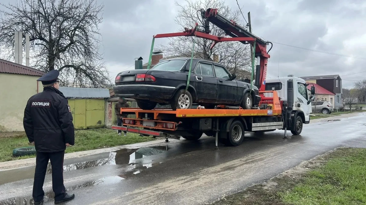 В Воронеже за сутки на штрафстоянку увезли 32 бесхозных автомобиля