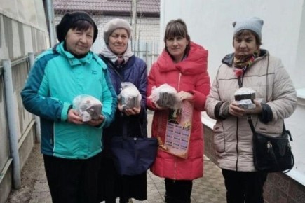 Депутат Воронежской городской Думы Владимир Ходырев поздравил с Пасхой активистов избирательного округа №1