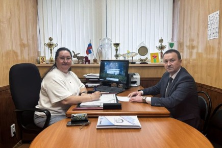 Юрий Матузов провел рабочую встречу с президентом Федерации лыжных гонок России Еленой Вяльбе