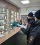 Воронежские полицейские в ходе рейдов пресекли факты незаконной продажи алкоголя на территории областного центра