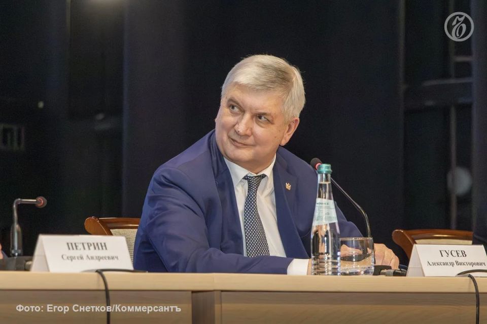 ��������� ����� ����������� � ������: