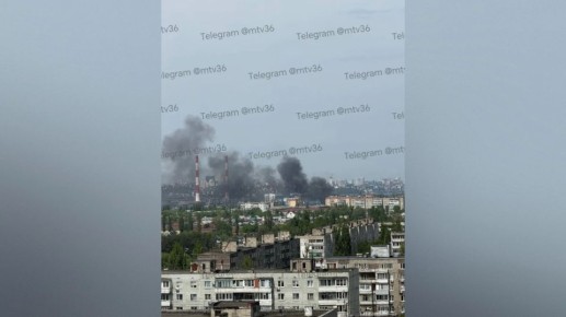 Воронежцы сообщили о сильном пожаре на Левом берегу днем 10 мая