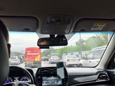Автомобильное движение на въезде в Воронеж «встало» из-за сильного ливня
