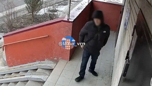 Оставленный на свободе эксгибиционист из «Лазурного» сбежал от следствия