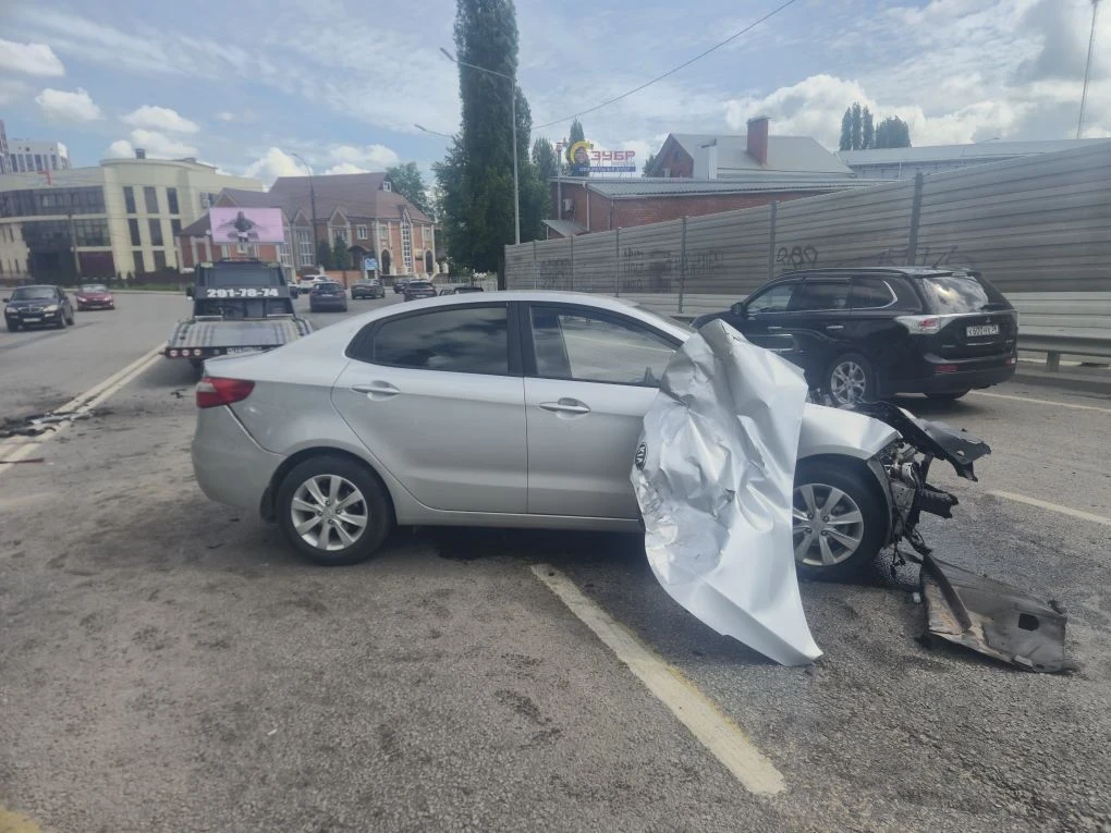В областном центре сотрудники Госавтоинспекции устанавливают обстоятельства ДТП
