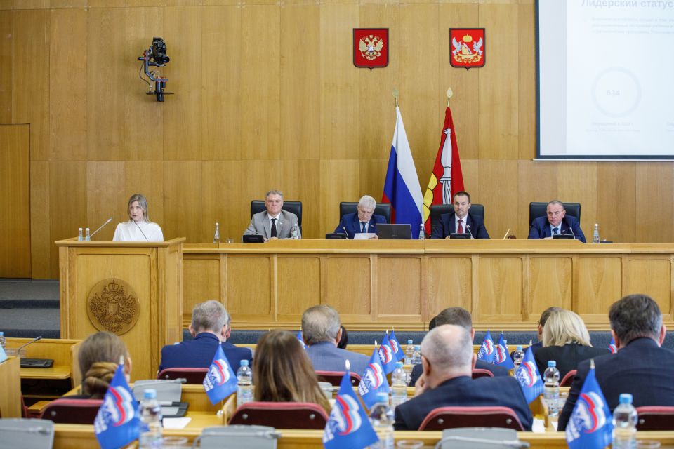 Депутаты Воронежской облдумы заслушали отчет детского омбудсмена