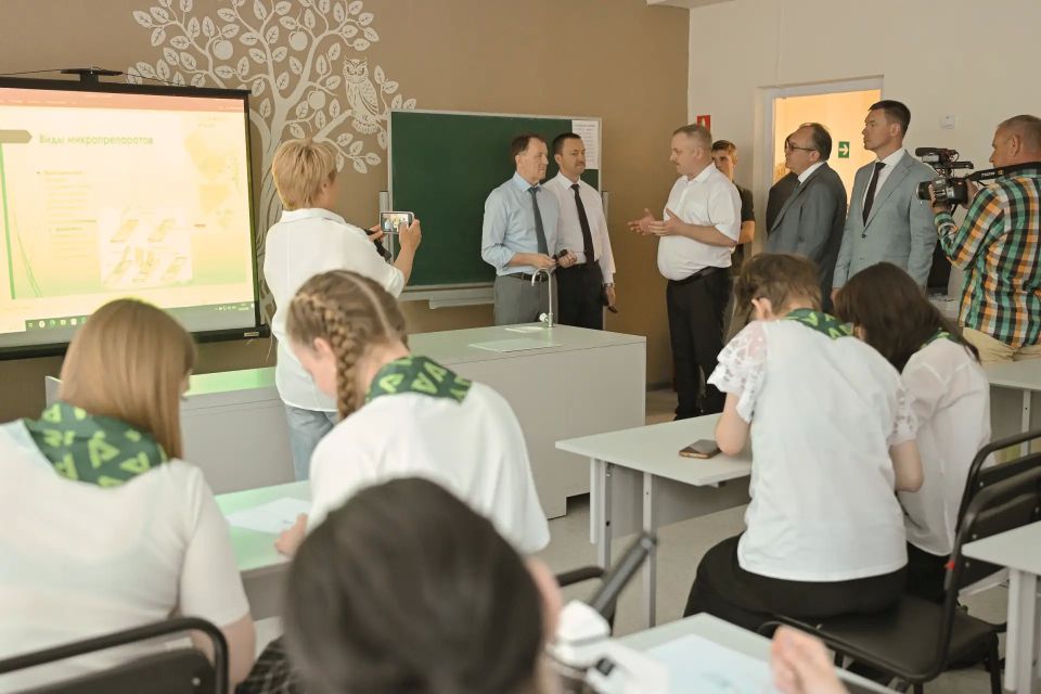 Павловские школьники занимаются в агроклассе и собирают беспилотники