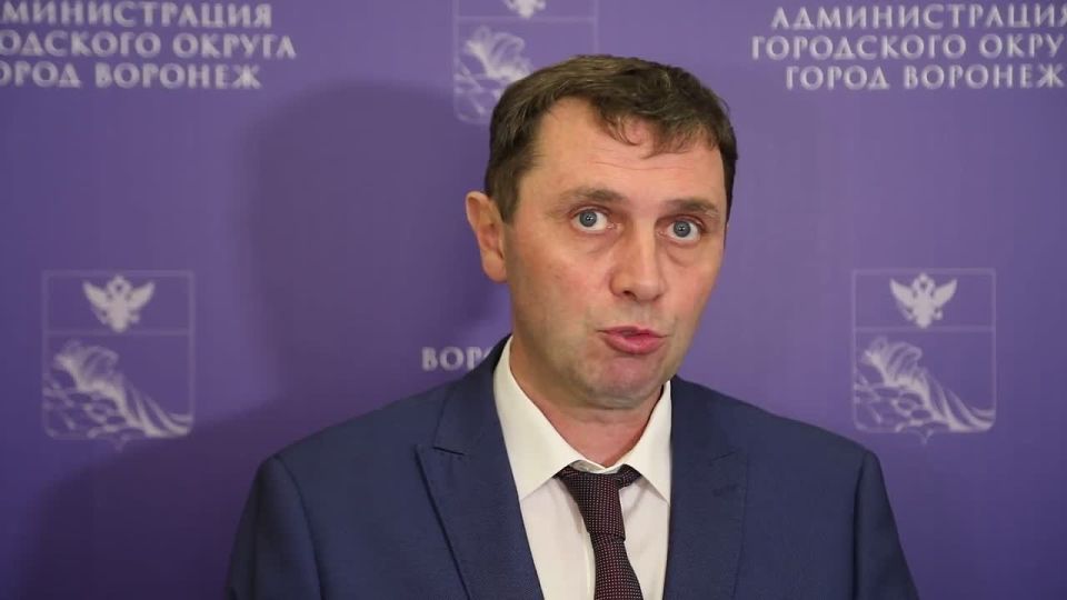 Глава города также рассказал представителям средств массовой информации о планах по формированию единого рейтинга управляющих компаний, который поможет горожанам ориентироваться при выборе организации