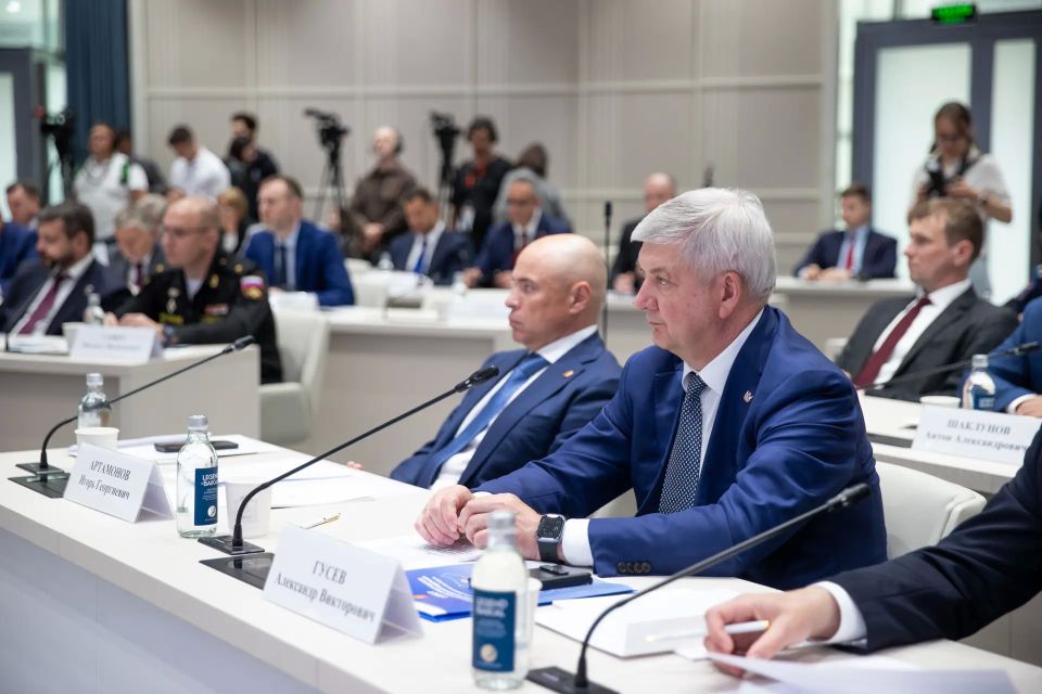 Губернатор предложил усилить контроль за квотами на трудоустройство ветеранов СВО
