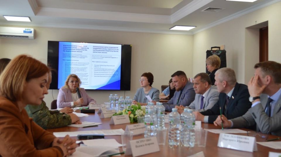 Депутаты Воронежской облдумы провели в Павловске межведомственный прием граждан по вопросам, связанным с СВО