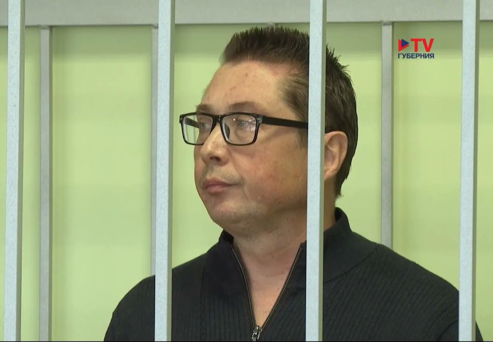 Экс-ректор ВГУ Дмитрий Ендовицкий не смог обжаловать приговор за взятку и распространение порно