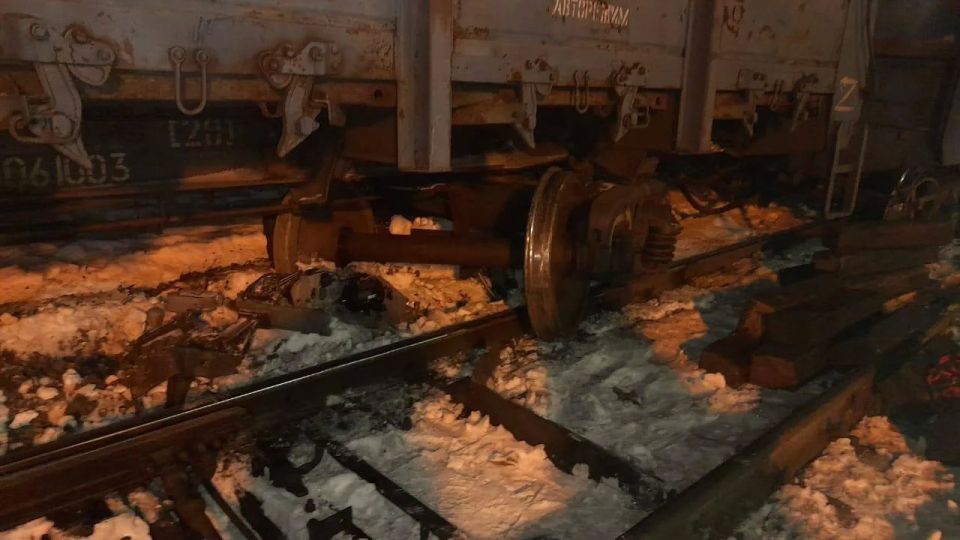 Завершено расследование уголовного дела о сходе вагонов грузового поезда в Воронежской области, повлекшем крупный ущерб