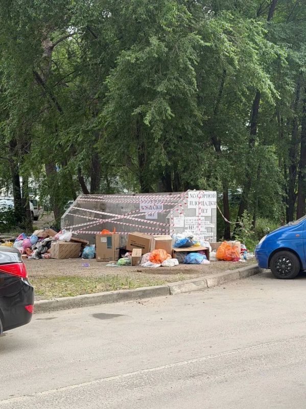 Загадочная мусорная площадка обнаружена в ЖК «Цветной бульвар»