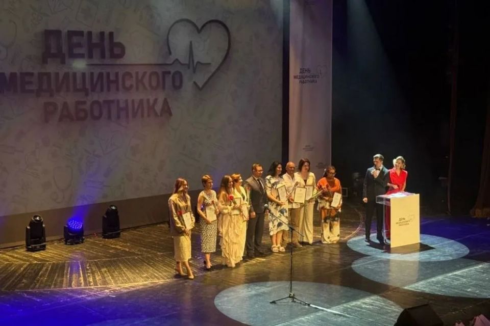 «Ваш труд – это ежедневный подвиг»: воронежских медиков поздравили с профессиональным праздником