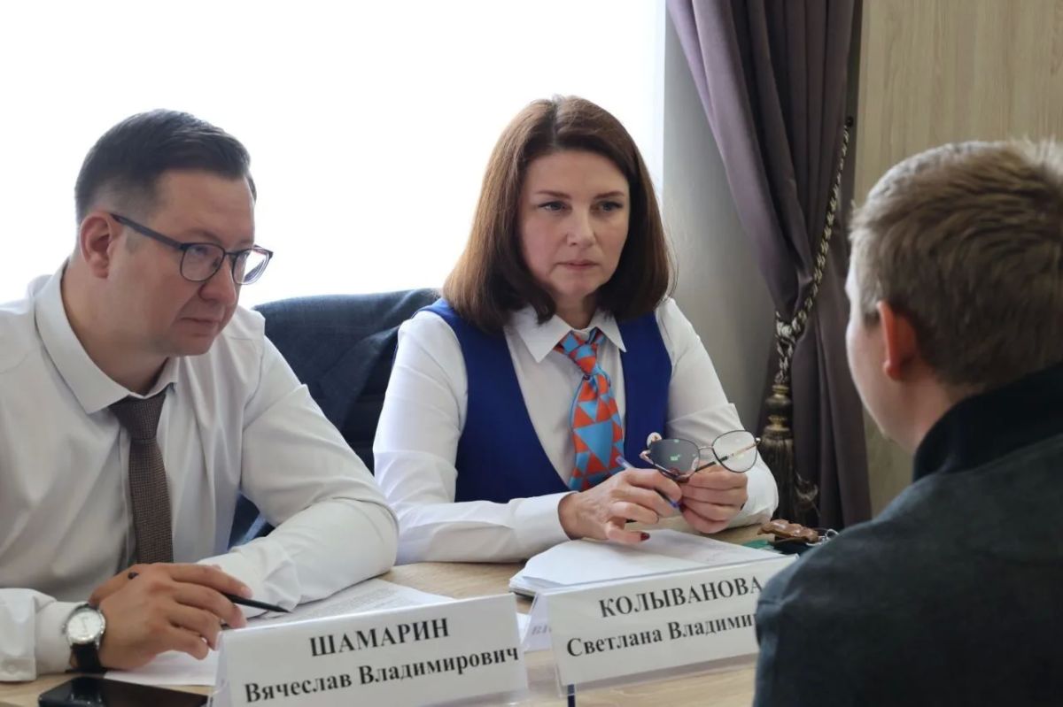 Областная Дума организовала межведомственный выездной прием граждан в Новоусманском районе
