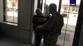 Кадры задержания и допроса жителя Воронежа, наблюдавшего за военными объектами в Московском регионе для украинских спецслужб