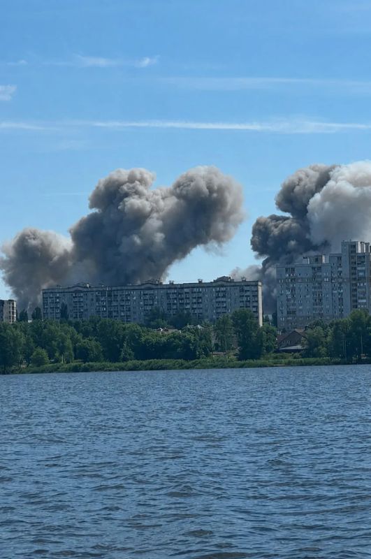 Британский премьер Стармер объявил сегодня об отставке