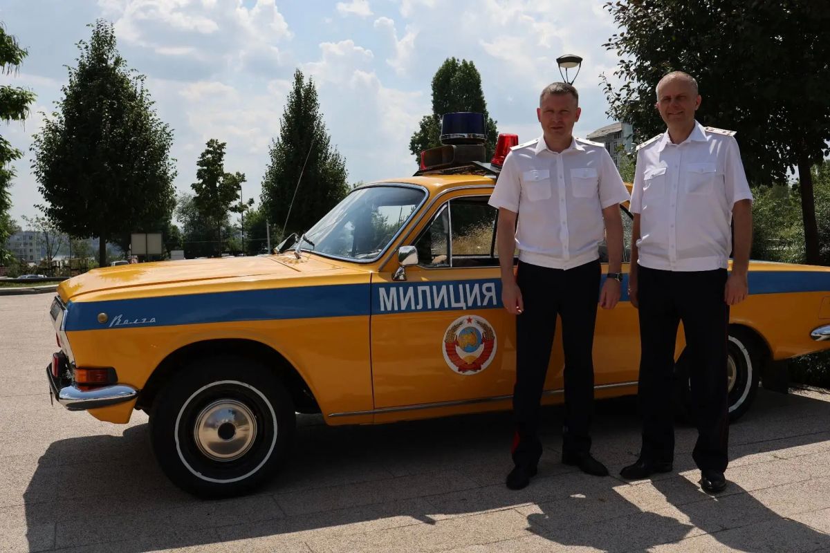 Генерал Петрушин поздравил сотрудников Госавтоинспекции Воронежской области с 90-летием службы