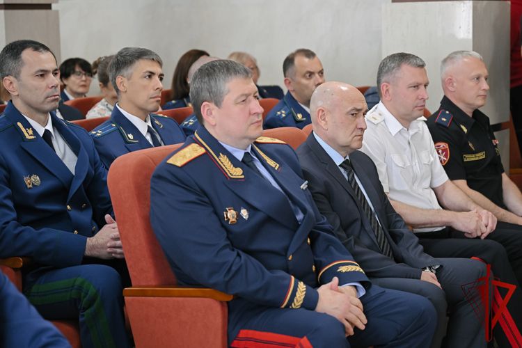 Начальник Управления Росгвардии по Воронежской области генерал-майор полиции Алексей Баранников принял участие в представлении прокурора Воронежской области