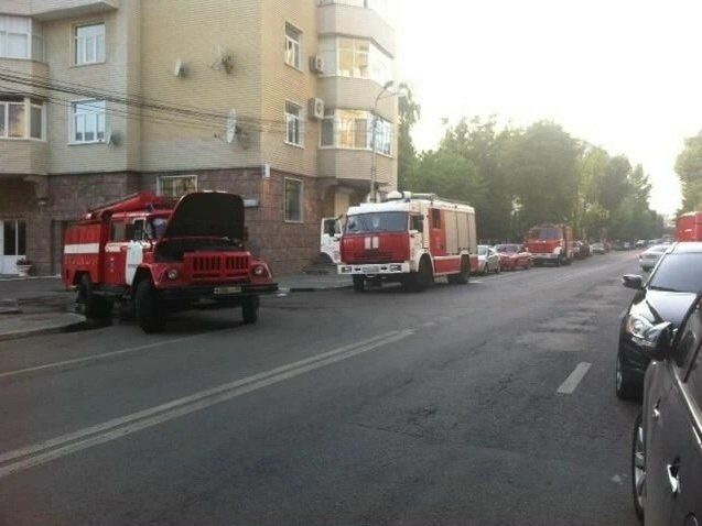 Из горящего многоэтажного дома в Ленинском районе Воронежа эвакуировали 11 человек