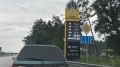Бессонная ночь в очереди за бензином: репортаж из пятичасовой очереди на воронежской АЗС