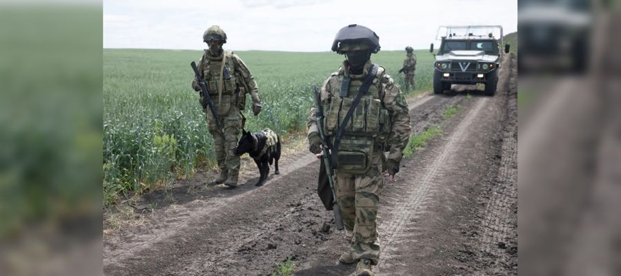 БОЛЕЕ 300 ВЗРЫВООПАСНЫХ ПРЕДМЕТОВ ОБНАРУЖИЛИ РОСГВАРДЕЙЦЫ В ЗОНЕ СВО
