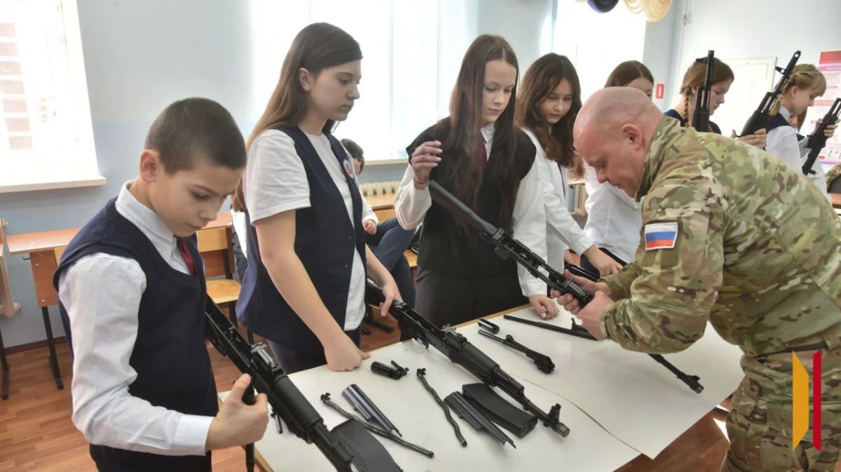 В воронежских школах введут начальную военную подготовку
