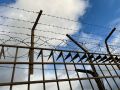 Супруги, подозреваемые в избиении приемных детей, проведут в СИЗО еще 1 месяц