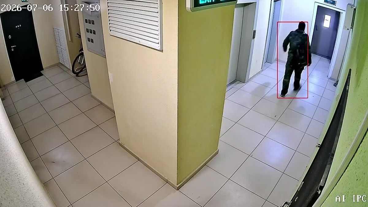 Цена ссоры: в Воронеже полицейские задержали подозреваемого в поджоге двух автомобилей