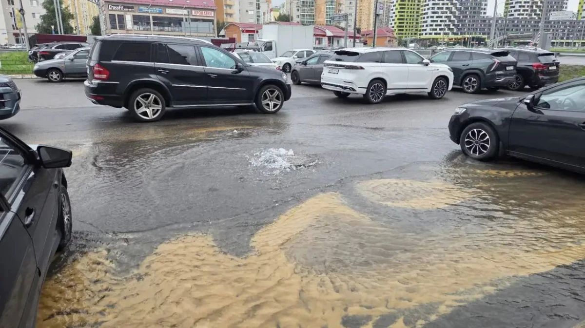 Воронежский ЖК «Ботанический сад» затопило из-за коммунальной аварии