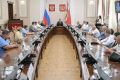 В облправительстве наградили отличившихся работников строительной отрасли