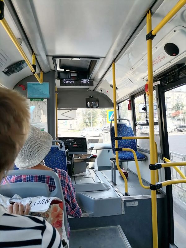 «В салоне как в духовке»: читательница пожаловалась на жару в маршрутке