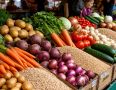 В воронежских магазинах упали цены на овощи и рис, но подорожали гречка и пшено