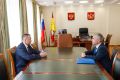 Юрий Матузов и Евгений Ревенко обсудили возможность предоставления соцвыплат воронежцам без заявлений