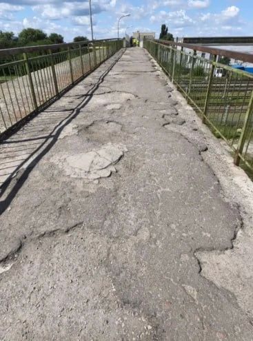 Воронежцы обеспокоились состоянием моста около ж/д станции на Левом берегу