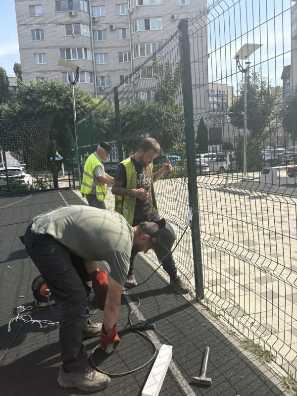 Порядок в деталях: как в Ленинском районе следят за состоянием общественных пространств