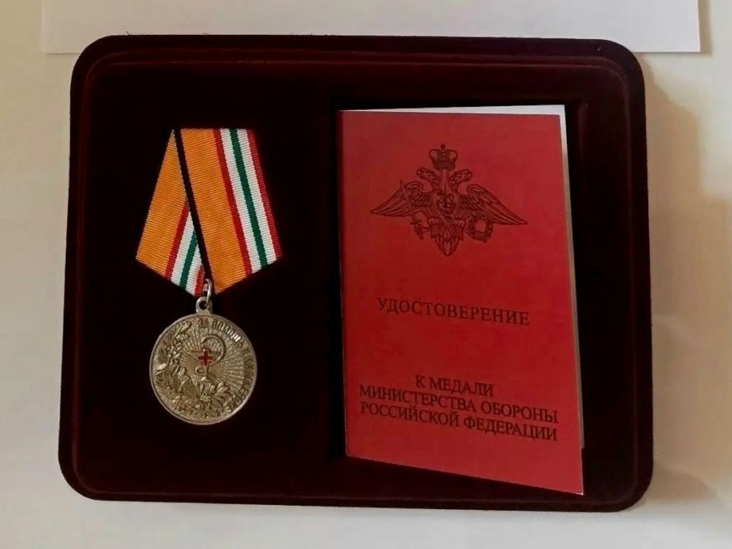 Главную медсестру воронежской больницы наградили медалью минобороны «За помощь и милосердие»