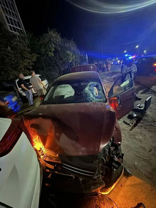 В Борисоглебске 13-летняя девочка погибла под колесами Volkswagen Polo, второй ребенок в больнице