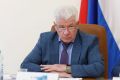 Юрий Матузов поздравляет с юбилеем заместителя председателя комитета Воронежской областной Думы по экономике, инновациям и цифровому развитию Сергея Сажина: