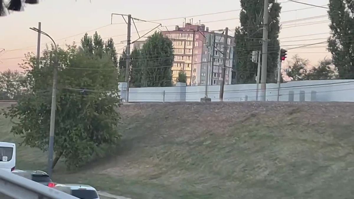 Воронежцы не могут добраться домой после работы из-за массового ДТП на Северном мосту