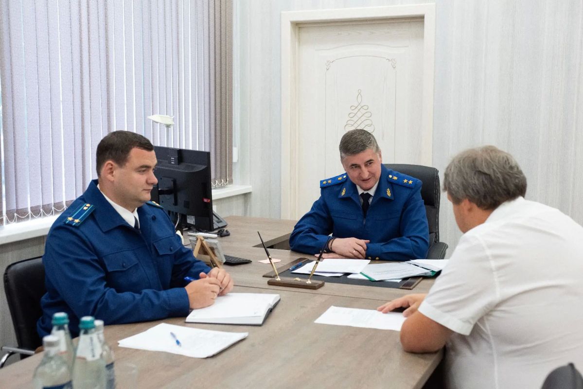 Прокурор области Сергей Филипенко провел личный прием граждан в прокуратуре Рамонского района