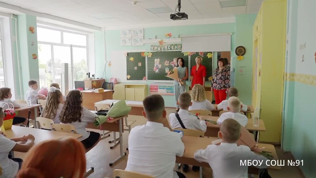 В День знаний сразу три школы посетила депутат Воронежской городской Думы Маргарита Жукова