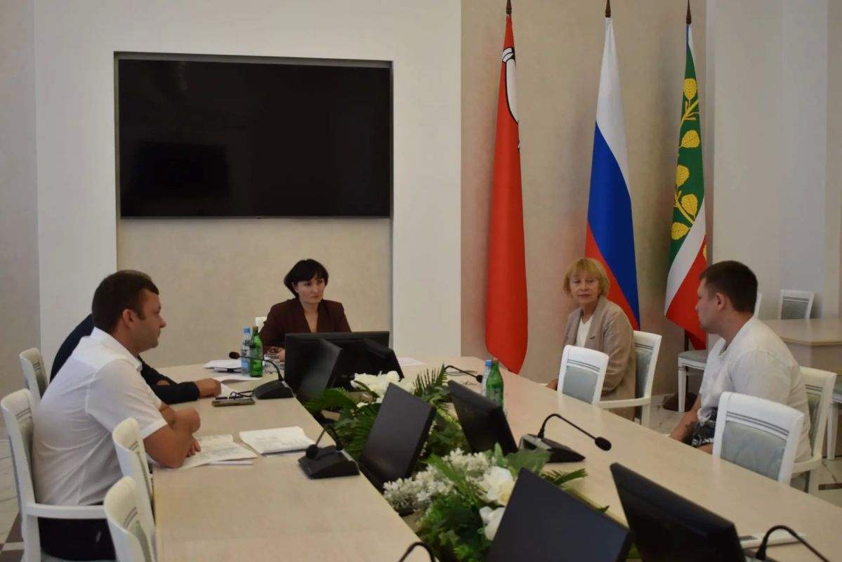 Майя Мандрыкина провела прием граждан в Ольховатском районе