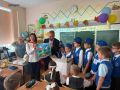Сотрудники Автодора напомнили школьникам правила дорожного движения