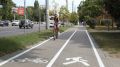 В Воронеже начали обозначать велополосы на тротуарах