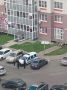 В поселке Отрадном под окнами многоэтажки обнаружили труп человека