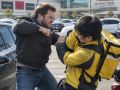 Водитель избил курьера до черепно-мозговой травмы