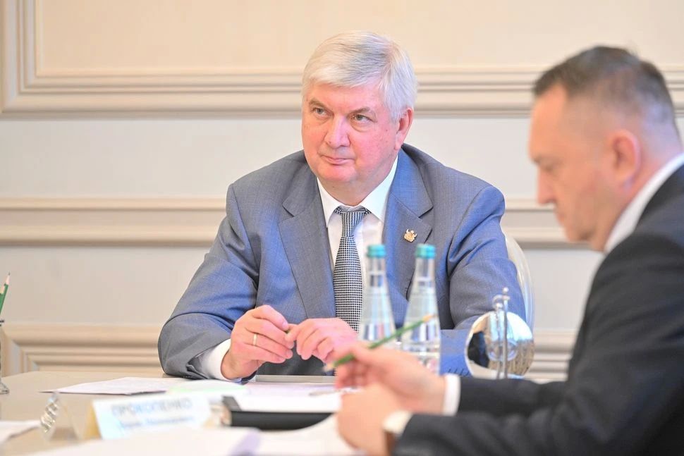 Губернатор оценил развитие экономики Калачеевского района и принял решения по обращениям граждан